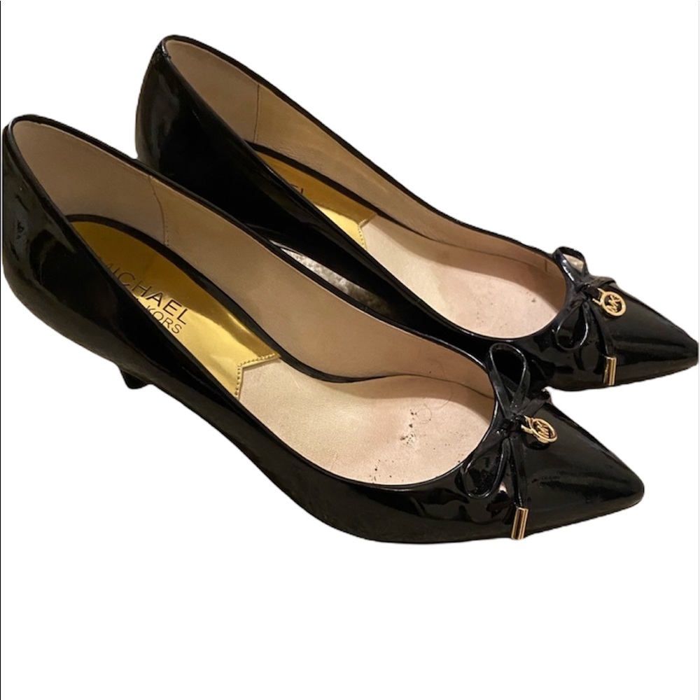 Michael Kors black heels with gold details